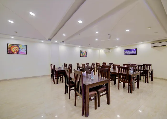 Hotel Grand Suites Near Delhi Aerocity - A Unit Of D'Capitol With Airport Drop New Delhi